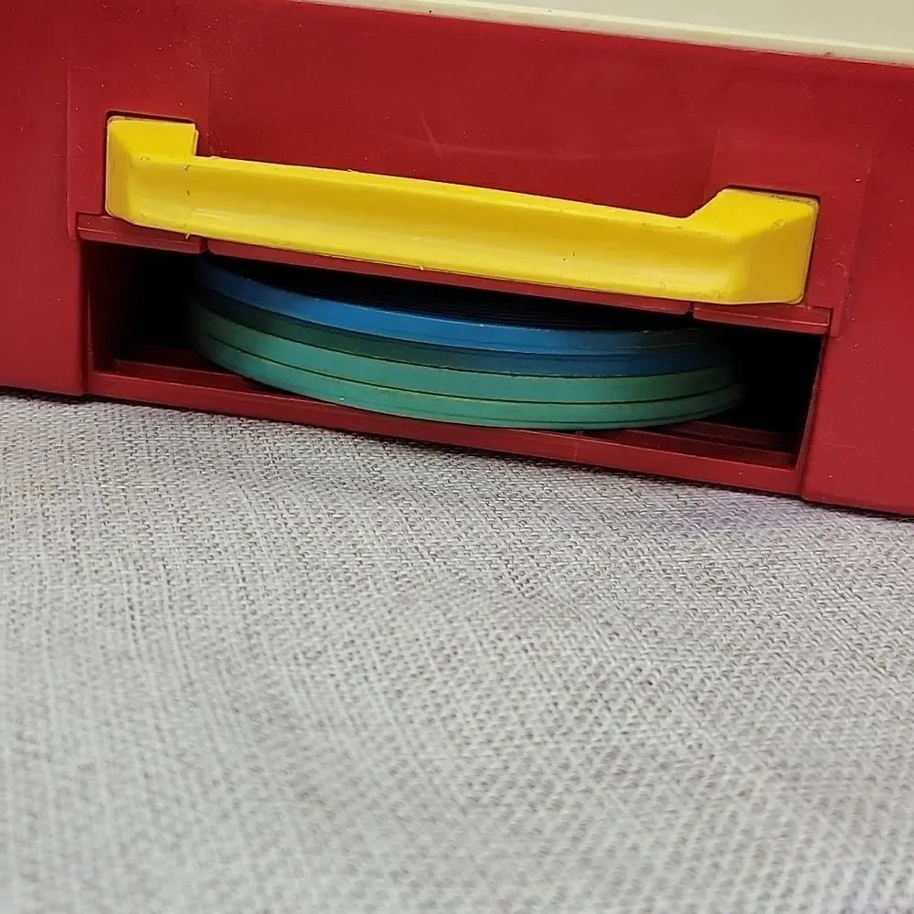 2 Fisher-Price Music Box- Record Players‎